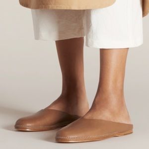 CEREMONIAL BALLET MULE
SEMI CORDOVAN